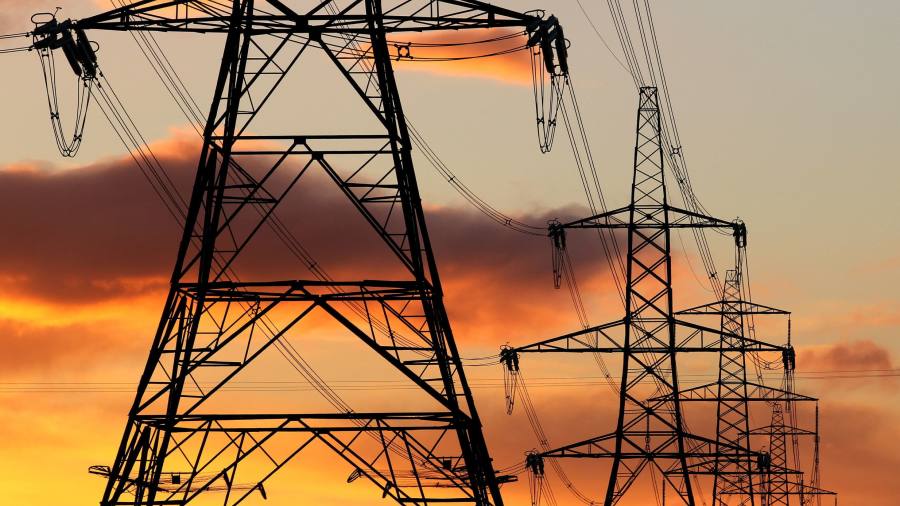 Electricity generator SSE proposes plan to help with household bills