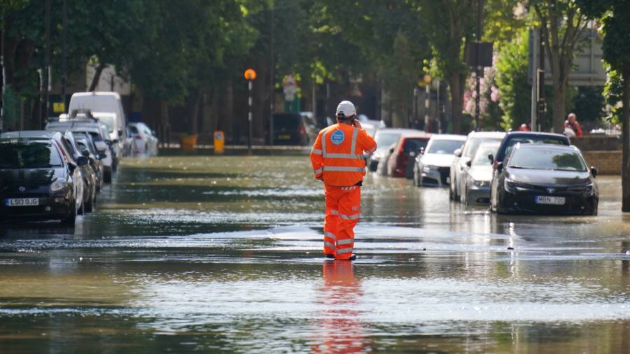 Thames Water reviews data centres’ water use as London hosepipe ban looms