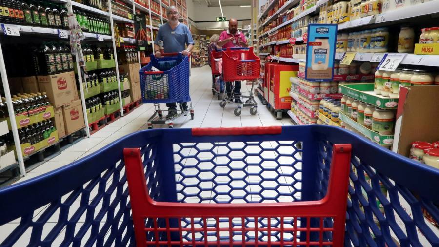 Supermarkets squeezed on prices by Spain’s deputy leader Yolanda Díaz  