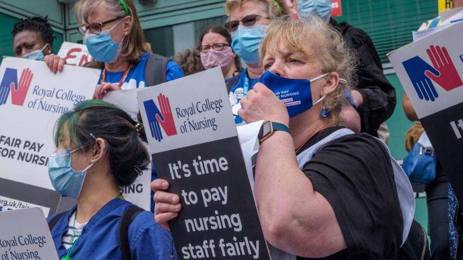 Nurses across the NHS to strike in run-up to Christmas