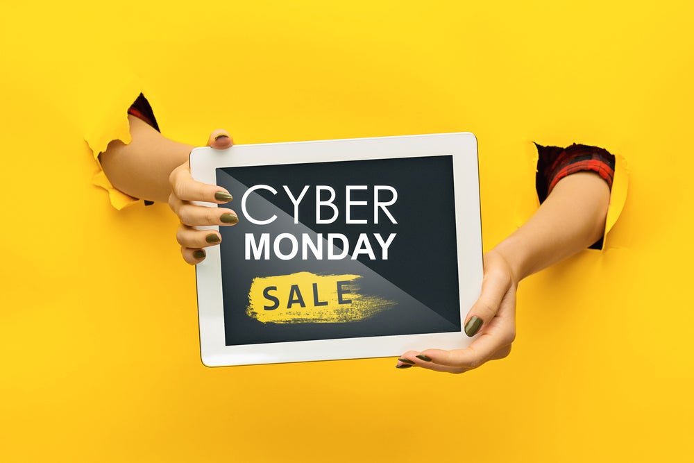 Few Hours Left: Take Advantage Of These Amazing Streaming Deals Before Cyber Monday Is Over - Warner Bros.Discovery (NASDAQ:WBD)