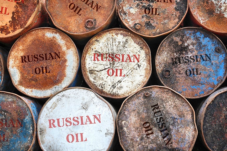 Russia May Hike Crude Oil Exports If EU Ban On Its Fuel Imports Results In Lower Refinery Output - United States Brent Oil Fund, LP ETV (ARCA:BNO), Vanguard Energy ETF (ARCA:VDE)