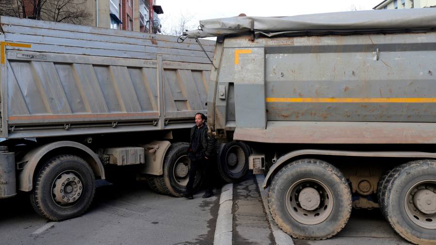 Kosovo closes border crossing as tensions with Serbia intensify