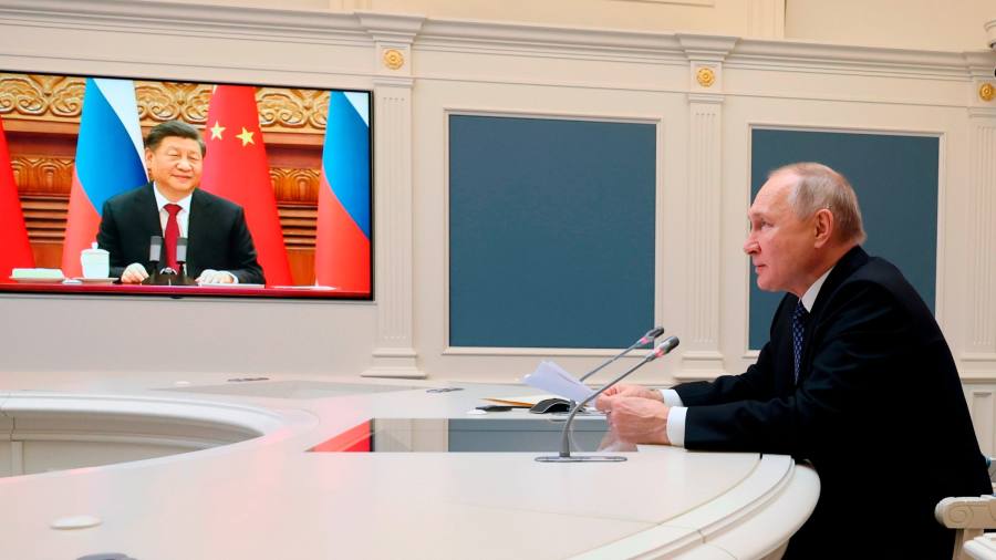 Vladimir Putin and Xi Jinping vow to deepen bilateral ties