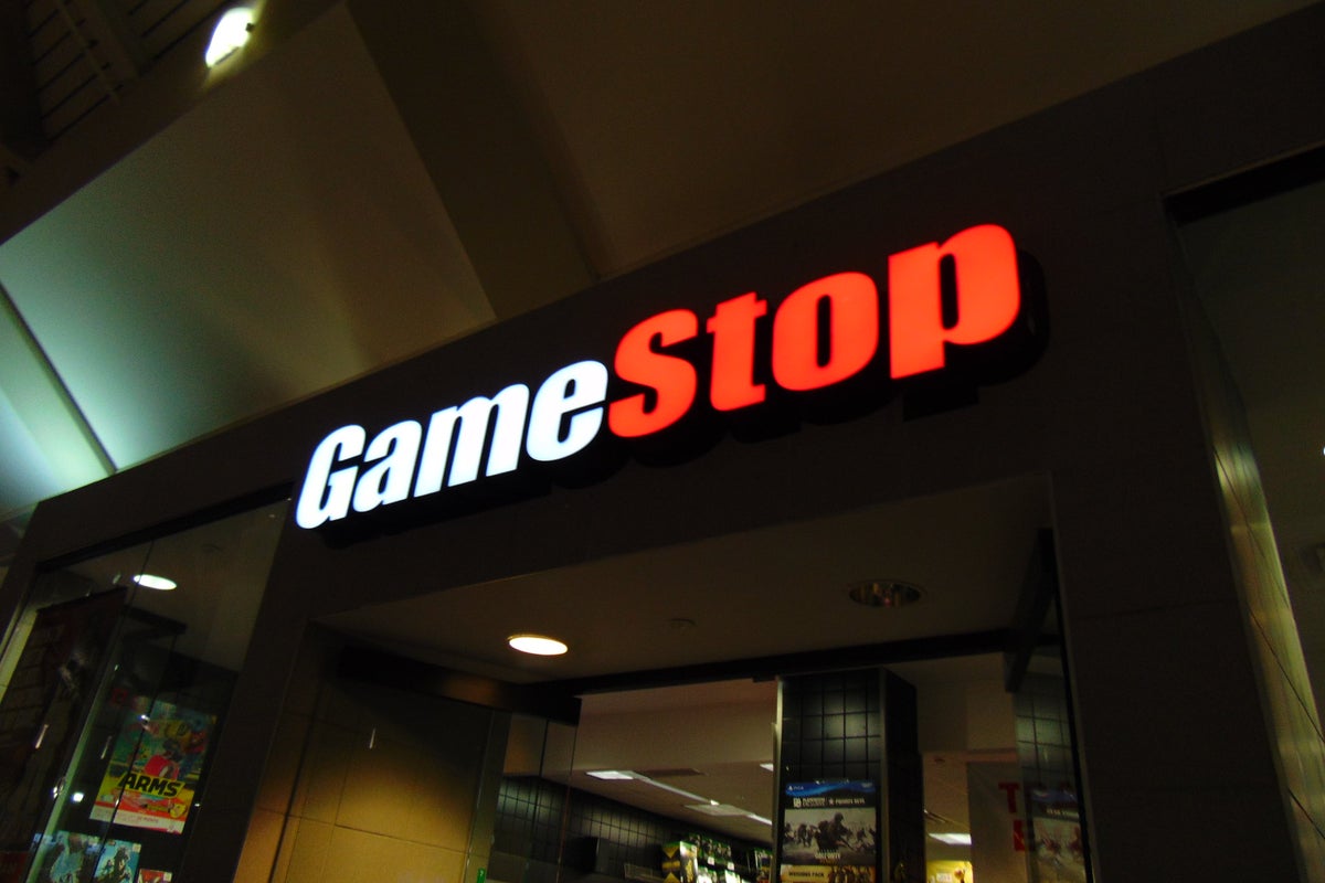GameStop Stock Is Up 25% This Week: What's Going On? - GameStop (NYSE:GME)