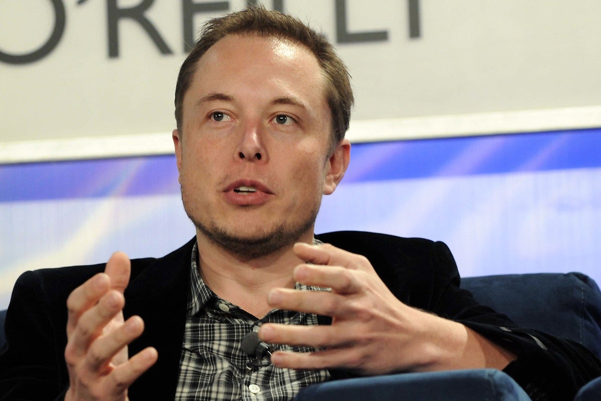 Elon Musk Left Bewildered By Peculiar Davos 2023 Rule Of Not Allowing EVs To Drive Around VIPs: 'Ironic Indeed'